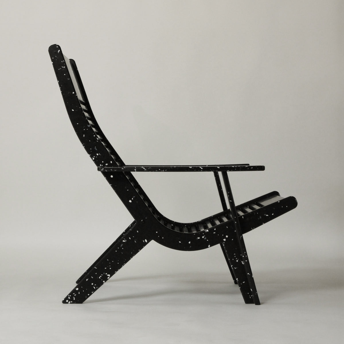 HOLLEMAN LOUNGER