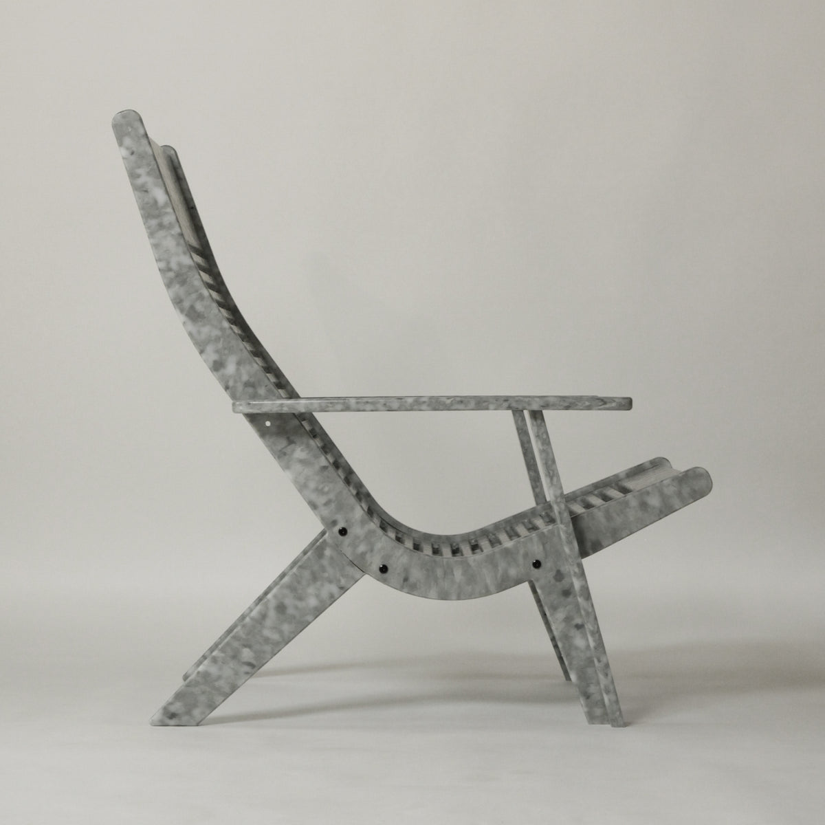 HOLLEMAN LOUNGER