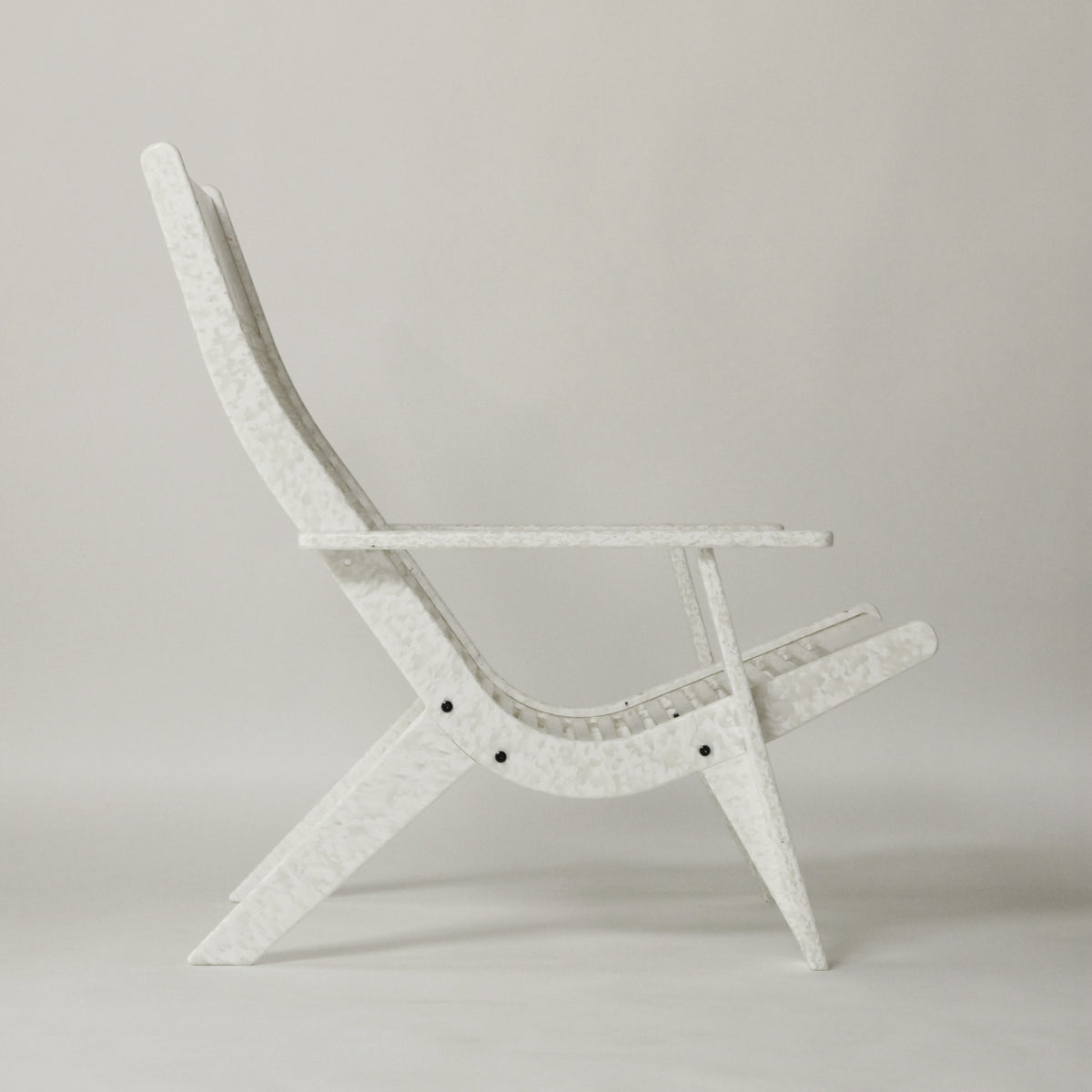 HOLLEMAN LOUNGER